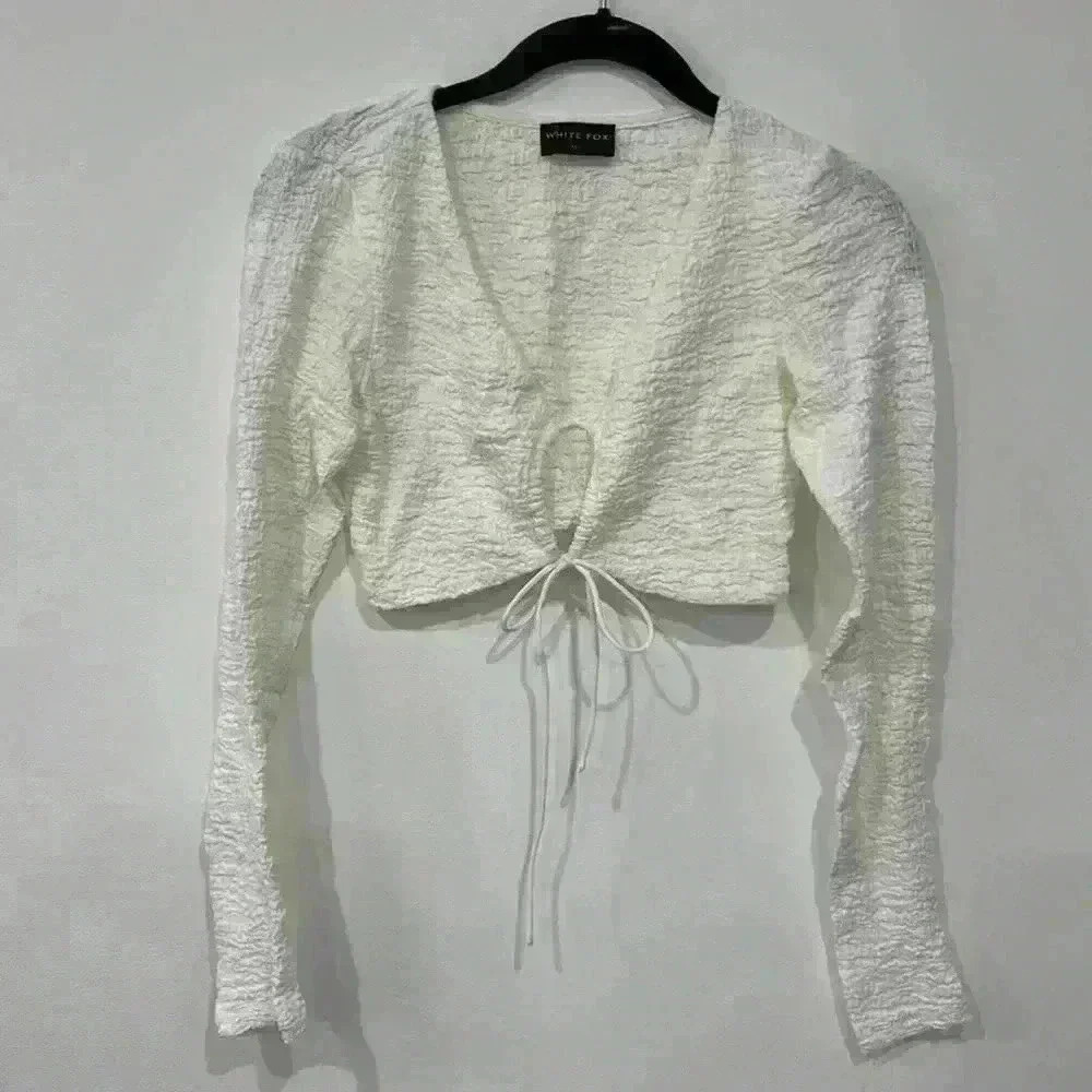 White fox top - Picture 1 of 3
